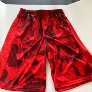 Under Armour Youth XL Heat Gear Loose Red Shorts
